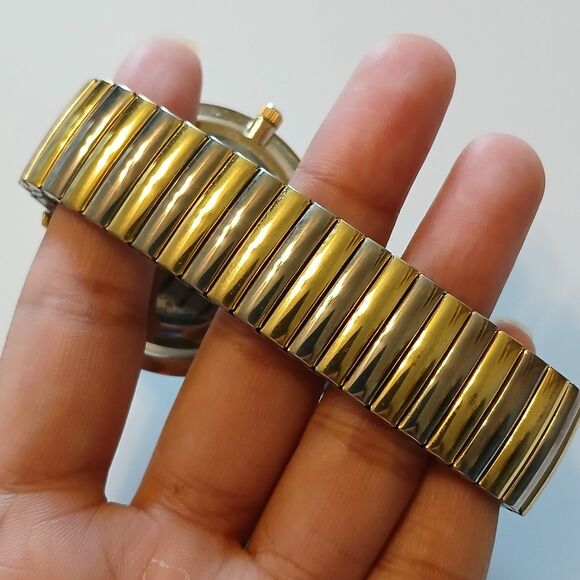 Geneva Platinum Women White Large Round Dial Two-Tone Bracelet Watch Japan Movt - Picture 9 of 13